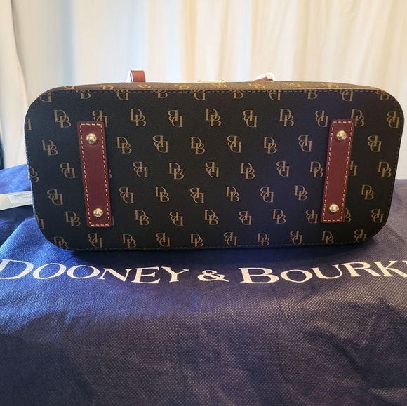 3-PIECE DOONEY & BOURKE GRETTA "BRIANNA" Tote, Pouch & XL Dust Cover NWT - Picture 4 of 9